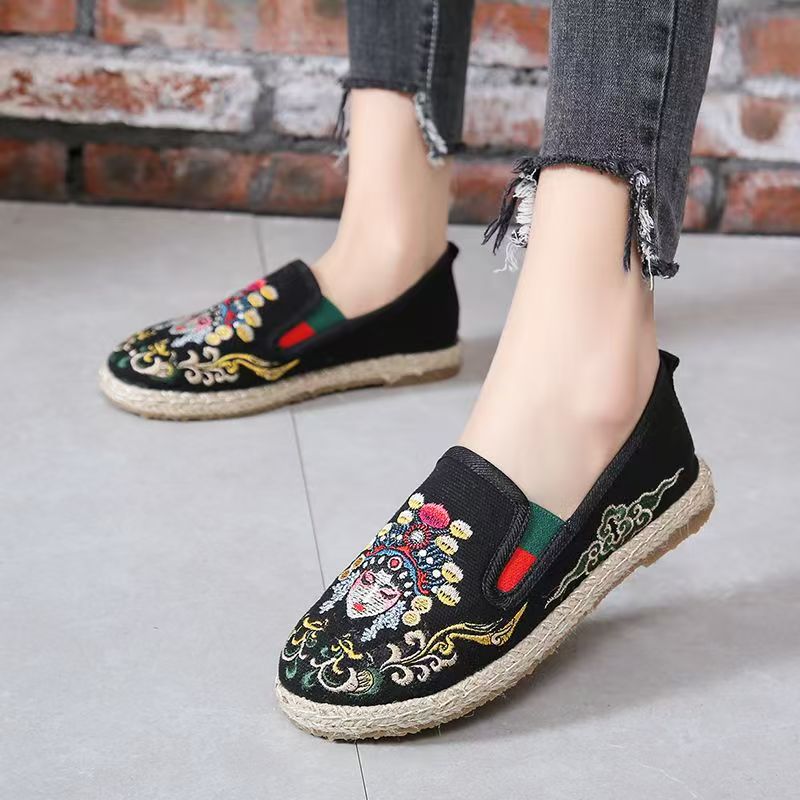 Women Flat Sole Embroidered Cl - Embroidery Shoes 评论和价格