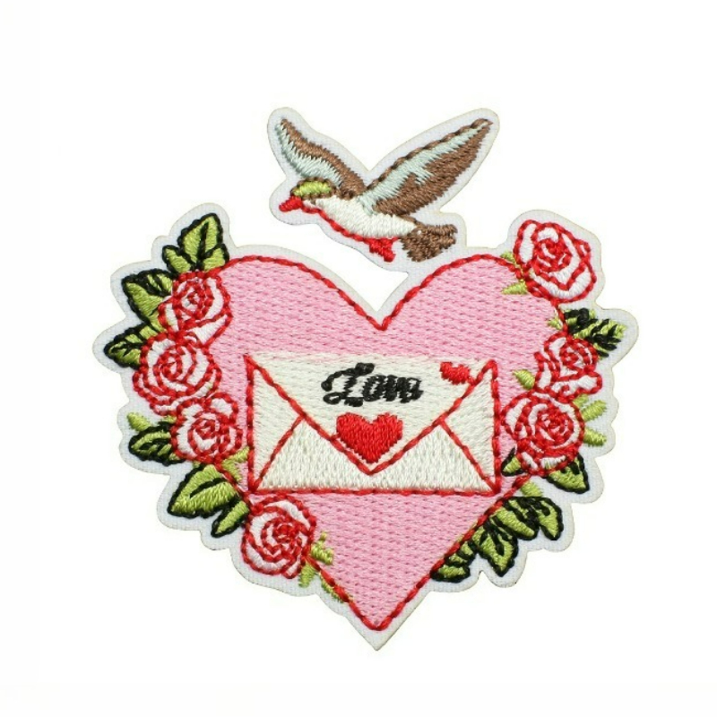 Sweet Pink Love Letter Couple  - Embroidery Letter M 评论和价格