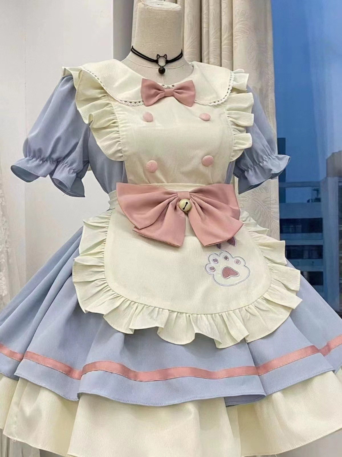 Lolita Women Cosplay Costume 2 - Embroidery Apron 评论和价格