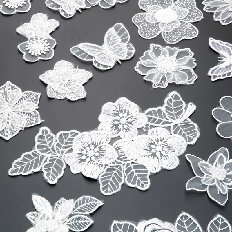 Iron or sew on lace embroidere - Embroidery Letter M 评论和价格