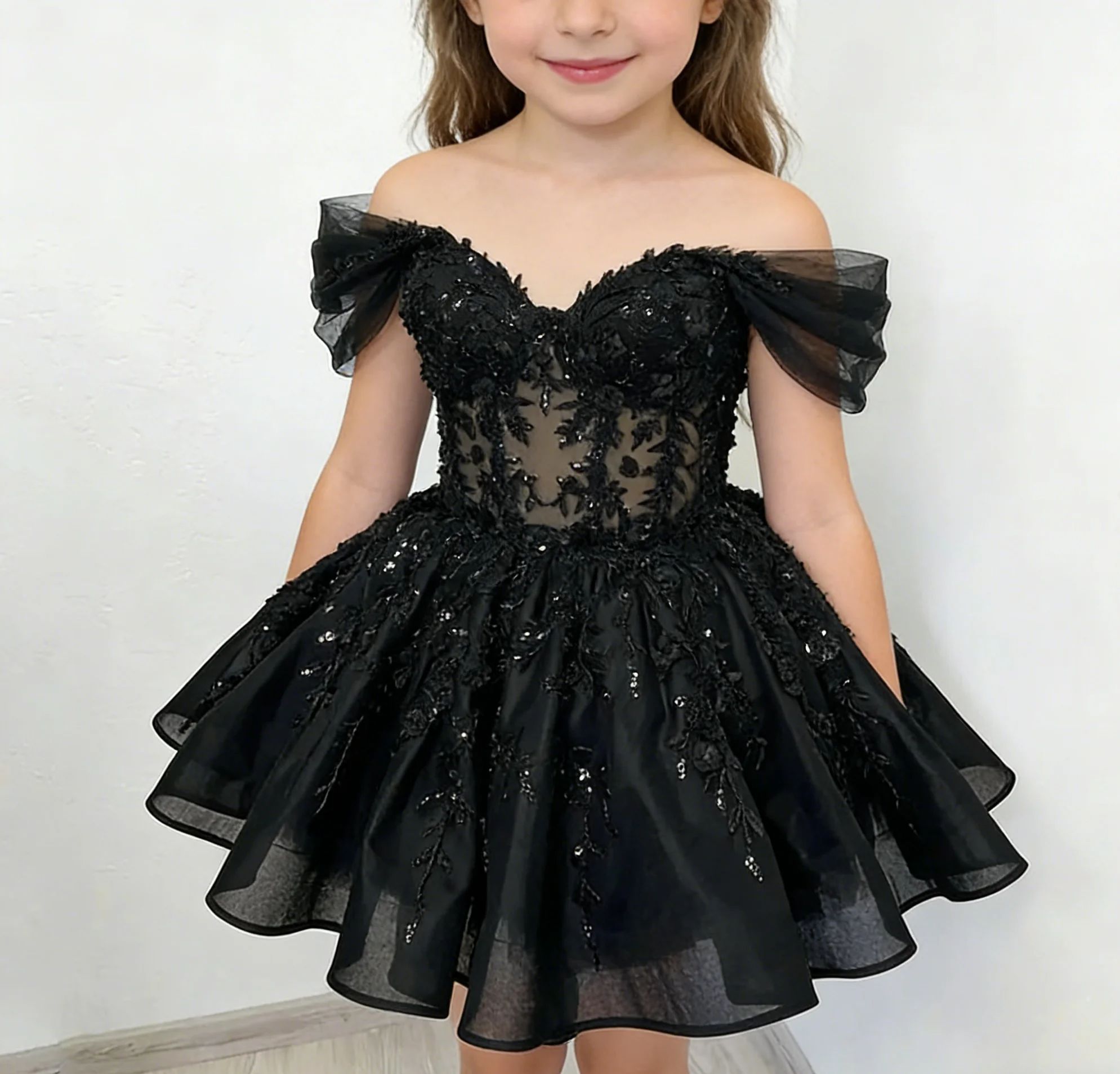 Customized Off Shoulder Black  - Embroidery Glass Beads 评论和价格